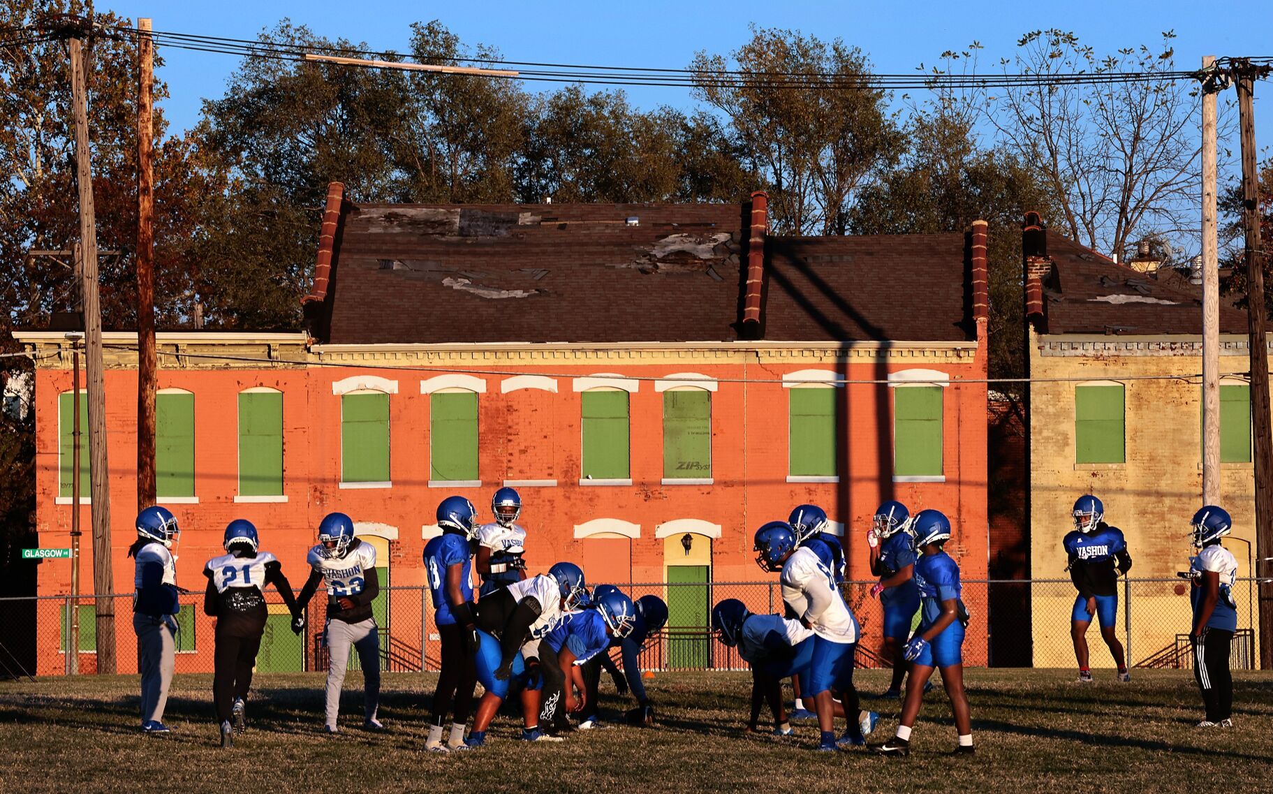 Vashon Wolverines practice for faceoff with Brentwood-Clayton Greyhounds in Class 4 playoffs